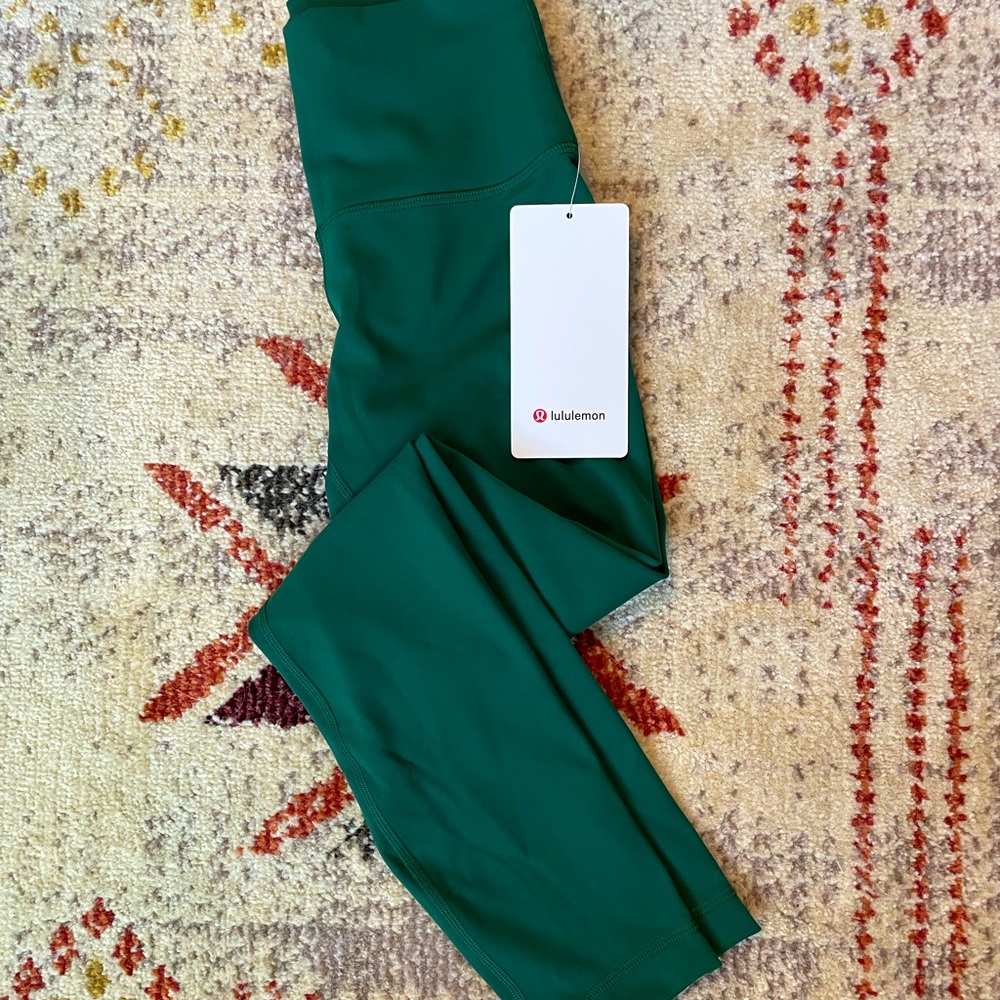 Lululemon Wunder Train HR Tight 25” Size 4 - Green